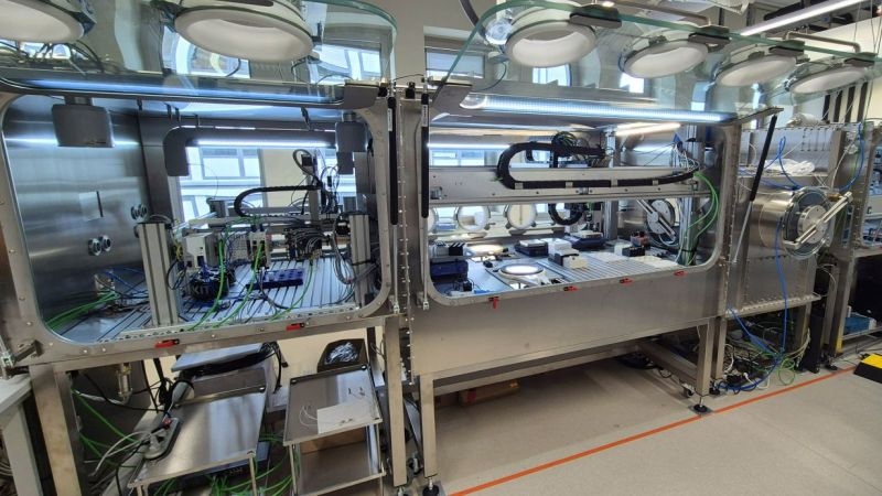 Automatisiertes Labor beschleunigt Materialentwicklung